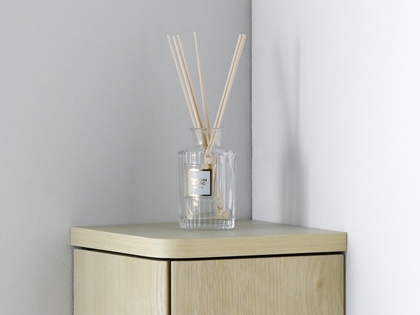 玄関収納 コーナー収納 エルフォルム 両開き 幅19cm 玄関 収納ラック スリム 収納 収納棚 扉付き 薄型 洗面所 コンパクト トイレ コーナーラック 木製 コーナー 棚 シンプル