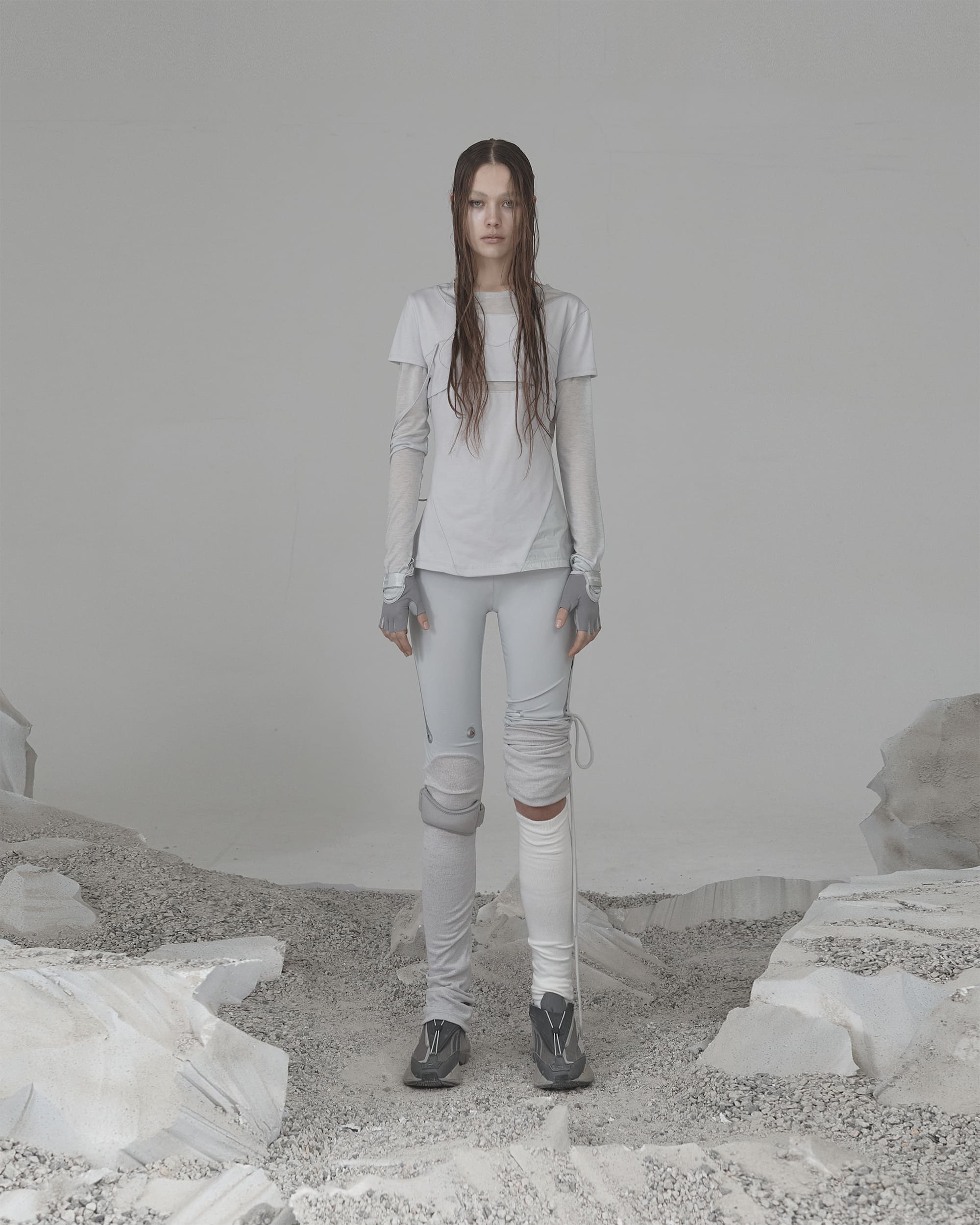 トップス ojos Layered Shoulder Strap MUSINSA公式 | OJOS Layered Shoulder Strap Long Sleeves