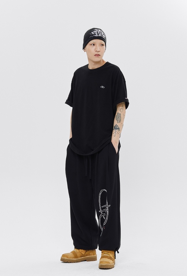 ROMANTIC CROWN】 BEYOND YOUNG TEE SHIRT Tシャツ・カットソー