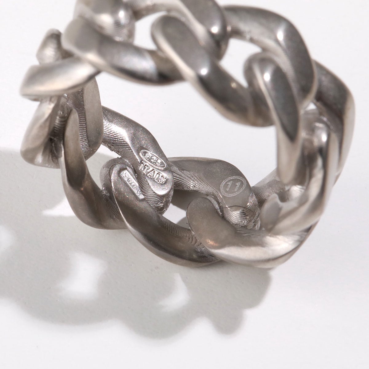 MAISON MARGIELA メゾンマルジェラ リング SI8UQ0004 SV0130 レディース メンズ インターロッキングチェーン 指輪 アクセサリー 951 【mega】 MAISON MARGIELA メゾンマルジェラ リング SI8UQ0004 SV0130 レディース メンズ インターロッキングチェーン 指輪 アクセサリー 951 【mega】