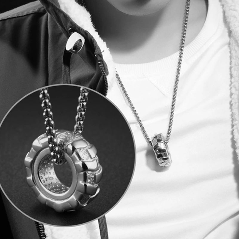 リアルタイヤステンレスネックレス チェーン付き 太め 長め 男性 女性 3D 立体 自動車 単車 リアルタイヤステンレスネックレス チェーン付き 太め 長め 男性 女性 3D 立体 自動車 単車