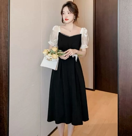 ワンピース フレアワンピース ワンピドレス ミモレ ミモレ丈 半袖 ボリューム袖 切り替えデザイン パフスリーブ スクエアネック フレア かわいい 大人可愛い きれいめ 大人 上品 おしゃれ お洒落