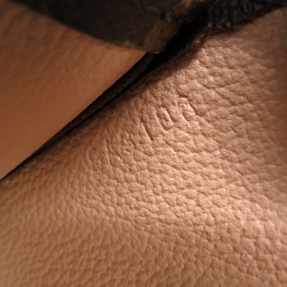 美品 ポッシュ トワレ ワールドツアー モノグラム M41438 クラッチバッグ モノグラムキャンバス ブラウン LV 1264【中古】 ユニセックス 美品 ポッシュ トワレ ワールドツアー モノグラム M41438 クラッチバッグ モノグラムキャンバス ブラウン LV 1264【中古】 ユニセックス