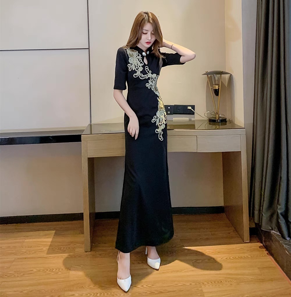 ドレス パーティー ステージ 舞台 衣装 マキシ 5分袖 スタンドカラー スレンダー タイト スリム チャイナドレス 刺繍 サイドスリット アシンメトリー 可愛い きれいめ 大人可愛い ドレス パーティー ステージ 舞台 衣装 マキシ 5分袖 スタンドカラー スレンダー タイト スリム チャイナドレス 刺繍 サイドスリット アシンメトリー 可愛い きれいめ 大人可愛い