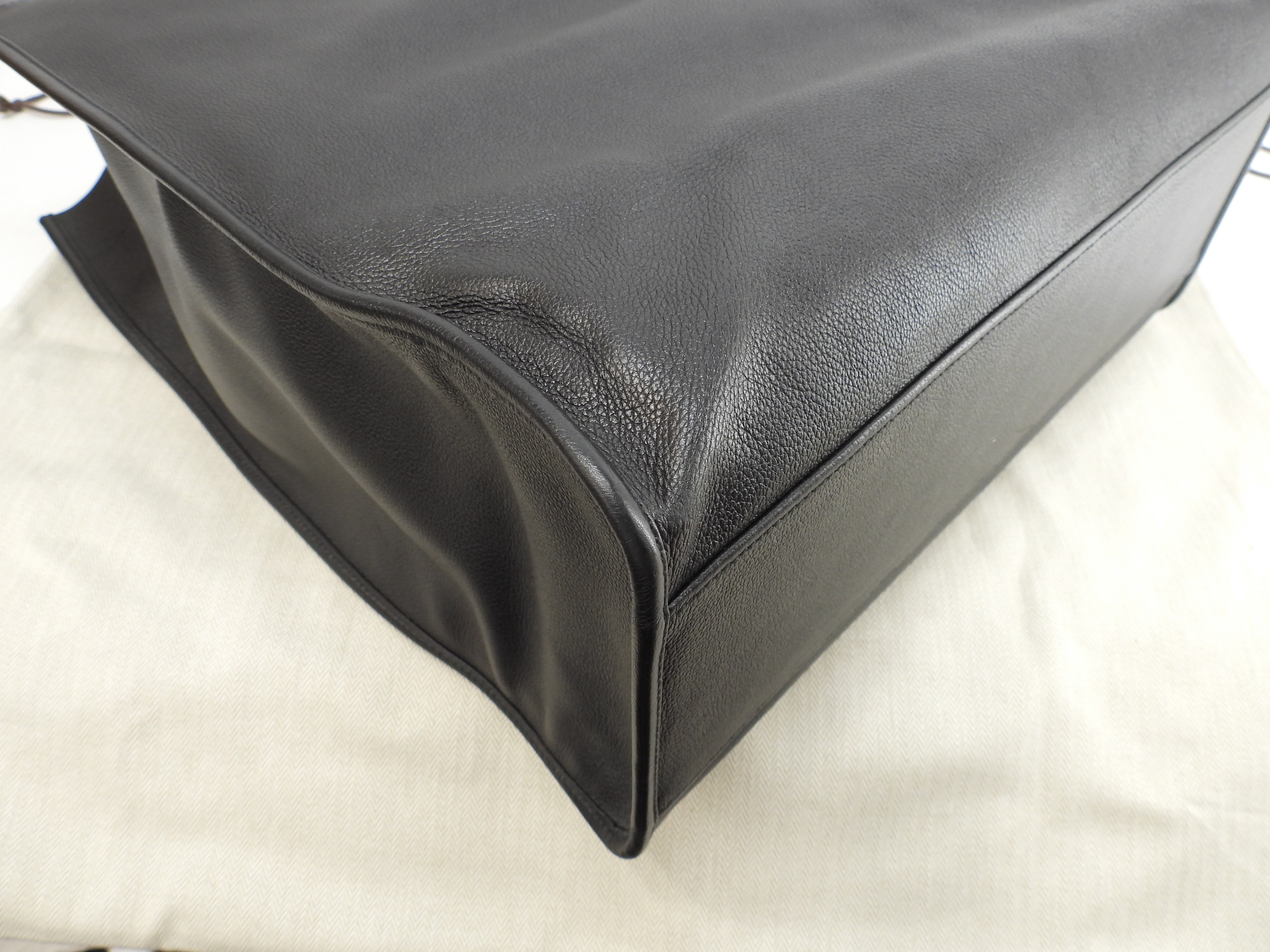 サックベルラン縦長 トートバッグ レザー黒 メンズ ショルダーバッグ@K 2 サックベルラン縦長 トートバッグ レザー黒 メンズ ショルダーバッグ@K 2