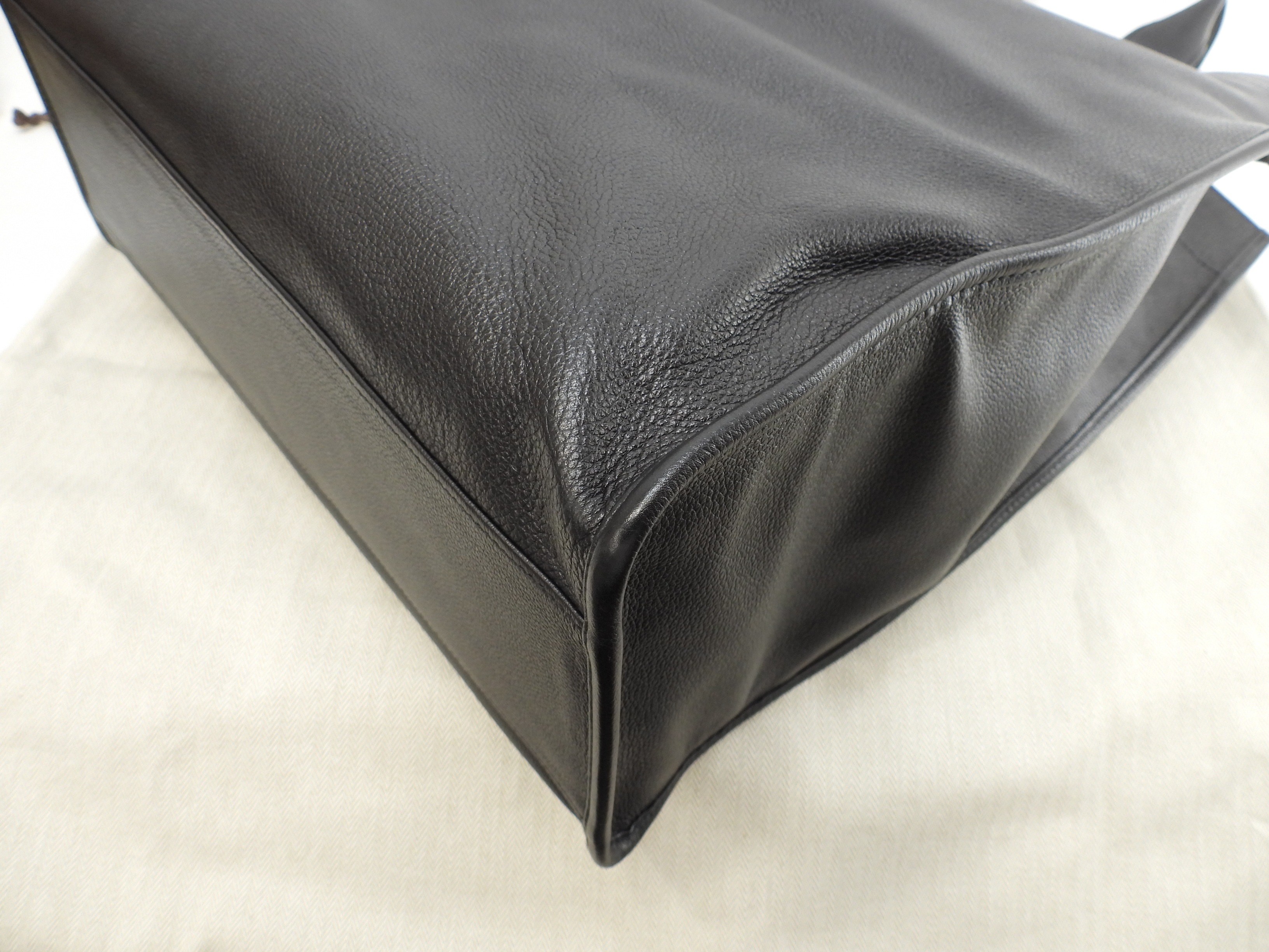 サックベルラン縦長 トートバッグ レザー黒 メンズ ショルダーバッグ@K 2 サックベルラン縦長 トートバッグ レザー黒 メンズ ショルダーバッグ@K 2