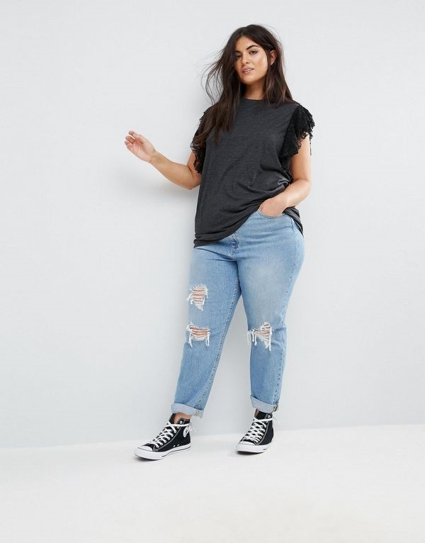 ASOS エイソス レディース 大きめサイズ ゆったりサイズ 送料無料 Multi CURVE T-Shirt With Lace Shoulder Ruffle