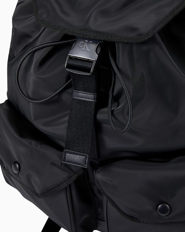 [ ] CKJ Speed Clip Flap Backpack ★大人気★ CALVIN KLEIN JEANS】 Speed Clip Flap Backpack 47 ☆送料込
