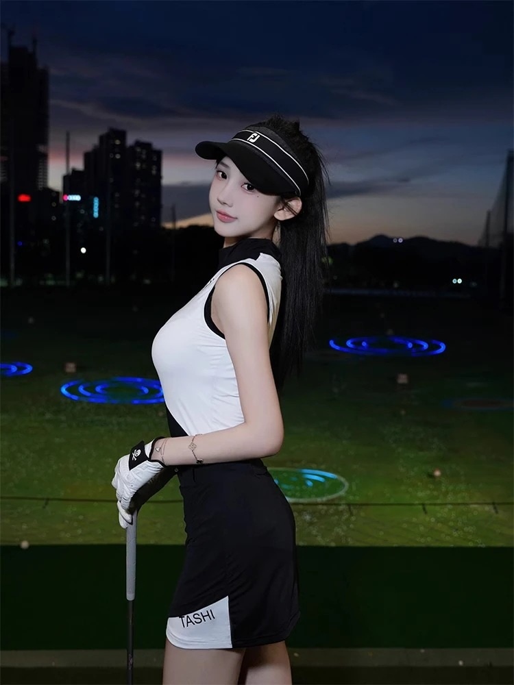 【送料無料】ゴルフウェア 春夏 レディース スポーツウェア トップス 袖無し 半袖 Tシャツ スカート ミニスカート 上下セット 黒白 女性 テニスウェア 通気性 速乾 韓国風 おしゃれ