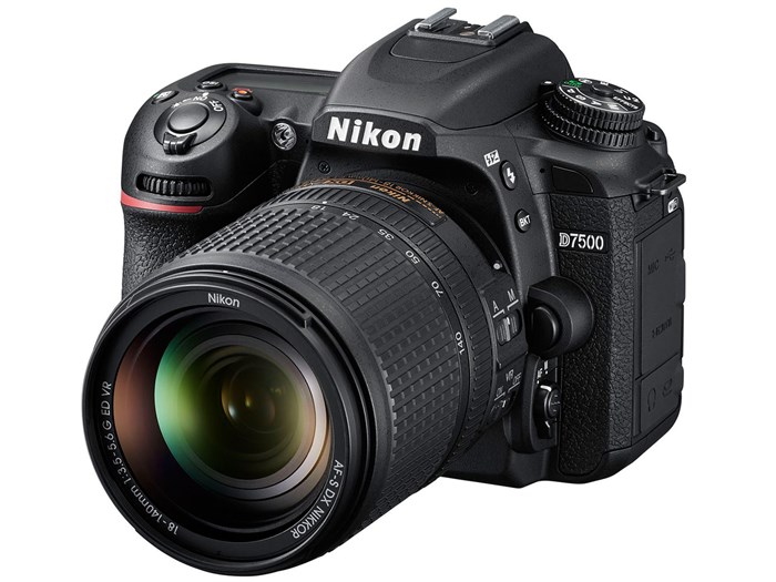 D7500 18-140 VR レンズキット