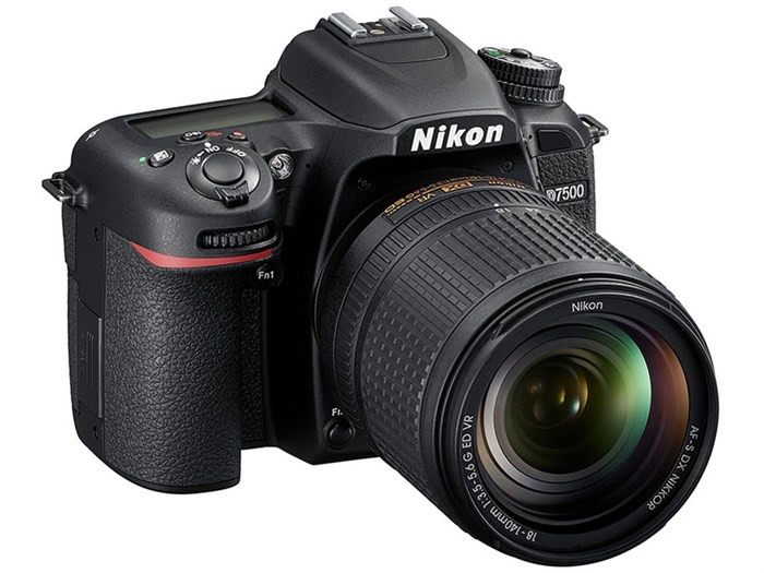 D7500 18-140 VR レンズキット