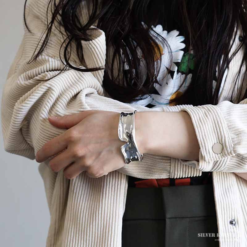 シルバー ワイドバングル　 [b642]