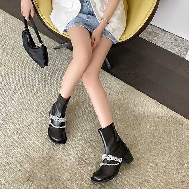 おしゃれ お洒落 人気 安い お得 レディース ショートブーツ 6cmヒール チャンキーヒール 太ヒール バックジップ 牛革 ビジュー 歩きやすい きれいめ 韓国 カジュアル 可愛い