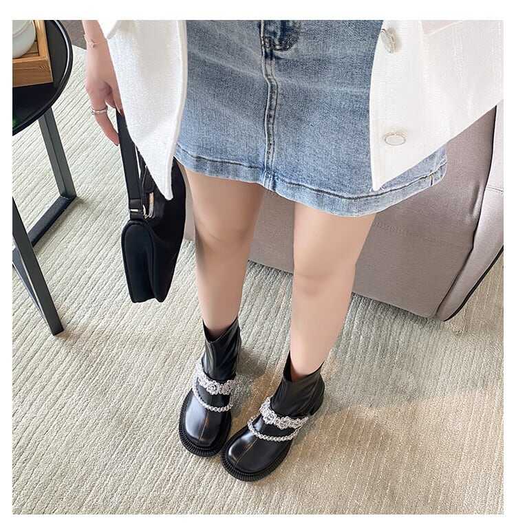 おしゃれ お洒落 人気 安い お得 レディース ショートブーツ 6cmヒール チャンキーヒール 太ヒール バックジップ 牛革 ビジュー 歩きやすい きれいめ 韓国 カジュアル 可愛い