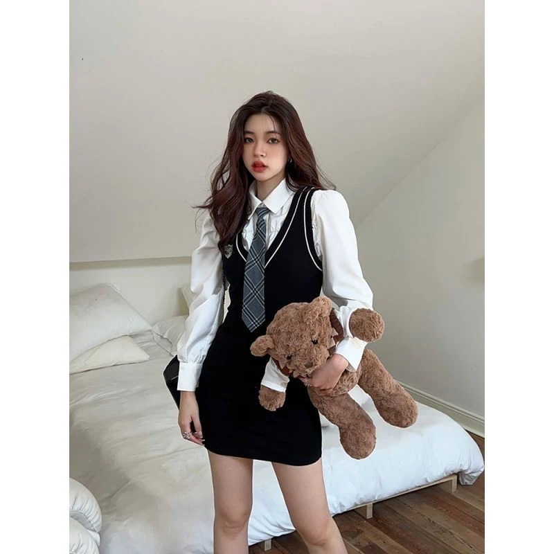 韓国 アカデミックjk 制服長袖インナーシャツ+百掛けベストワンピース+ネクタイ3点セット スーツ 涼しく楽ちんセットアップ 韓国 アカデミックjk 制服長袖インナーシャツ+百掛けベストワンピース+ネクタイ3点セット スーツ 涼しく楽ちんセットアップ
