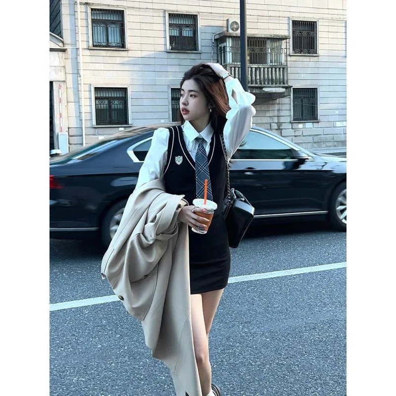 韓国 アカデミックjk 制服長袖インナーシャツ+百掛けベストワンピース+ネクタイ3点セット スーツ 涼しく楽ちんセットアップ 韓国 アカデミックjk 制服長袖インナーシャツ+百掛けベストワンピース+ネクタイ3点セット スーツ 涼しく楽ちんセットアップ