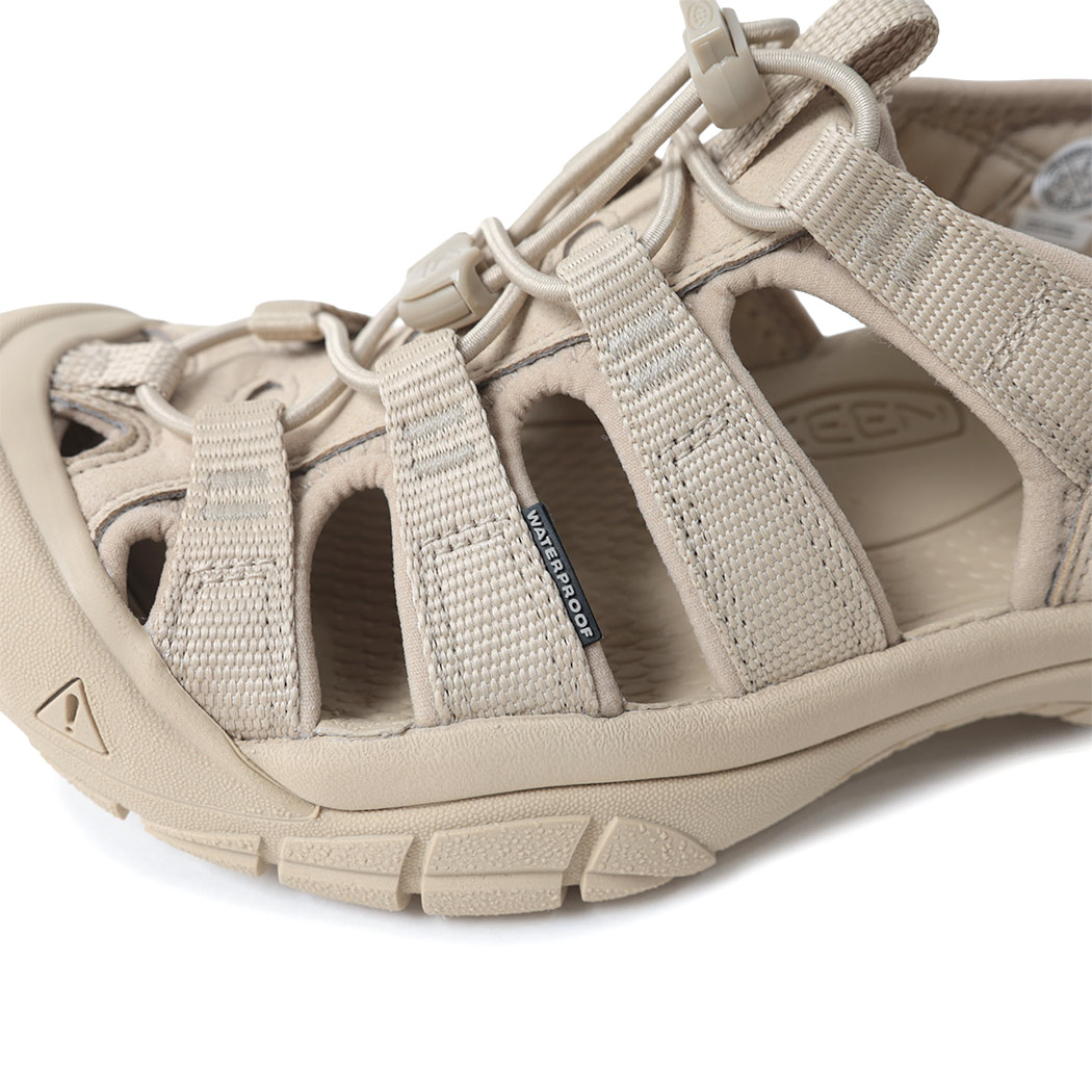 KEEN キーン ウィメンズ ニューポート レトロ シューズ サンダル スニーカー W NEWPORT H2 MONOCHROME/SAFARI ( アウトドア ベージュ レデ KEEN キーン ウィメンズ ニューポート レトロ シューズ サンダル スニーカー W NEWPORT H2 MONOCHROME/SAFARI ( アウトドア ベージュ レデ