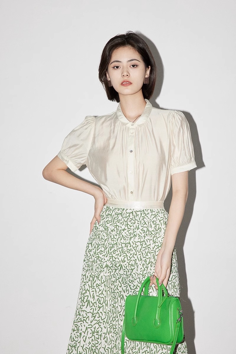 サマー シフォン シャツ 個性的 トップス シャツ ブラウス 袖あり 半袖 襟付き 大人可愛い きれいめ シンプル カジュアル 大人 上品 おしゃれ お洒落 大人可愛い 大人女子 こなれ感 ラブリー