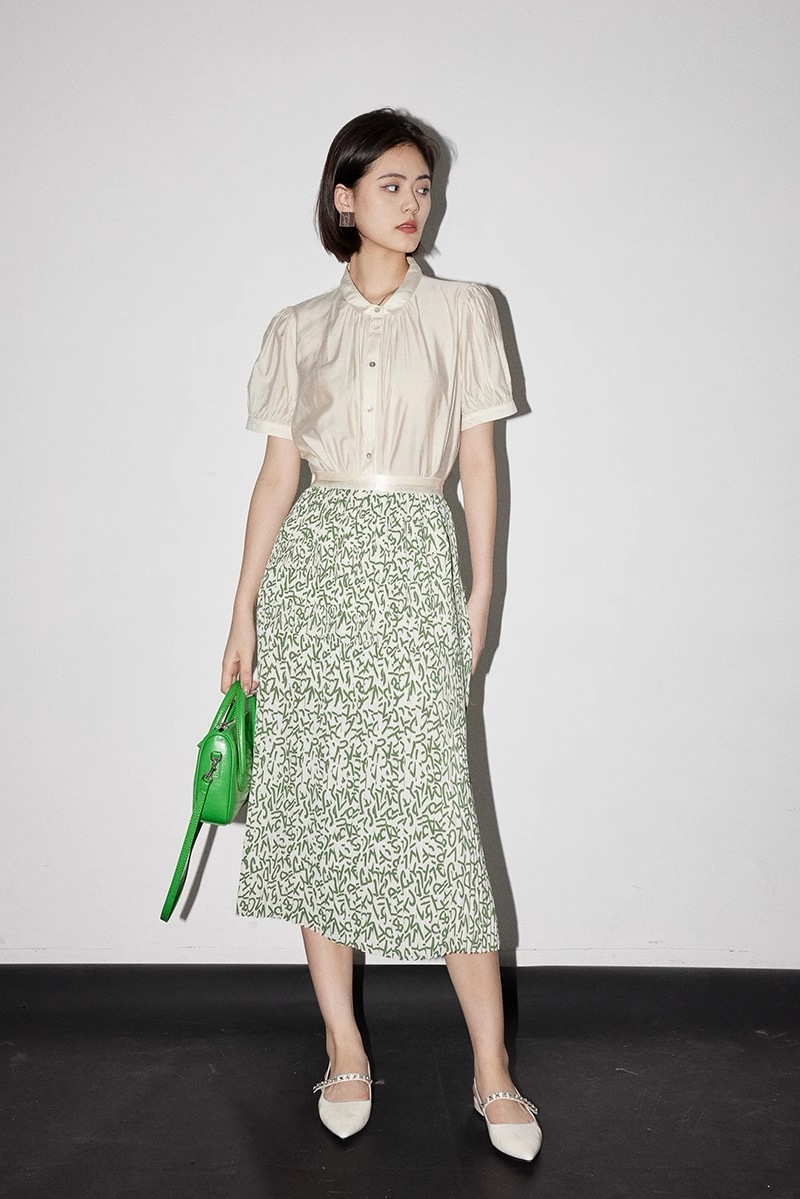 サマー シフォン シャツ 個性的 トップス シャツ ブラウス 袖あり 半袖 襟付き 大人可愛い きれいめ シンプル カジュアル 大人 上品 おしゃれ お洒落 大人可愛い 大人女子 こなれ感 ラブリー