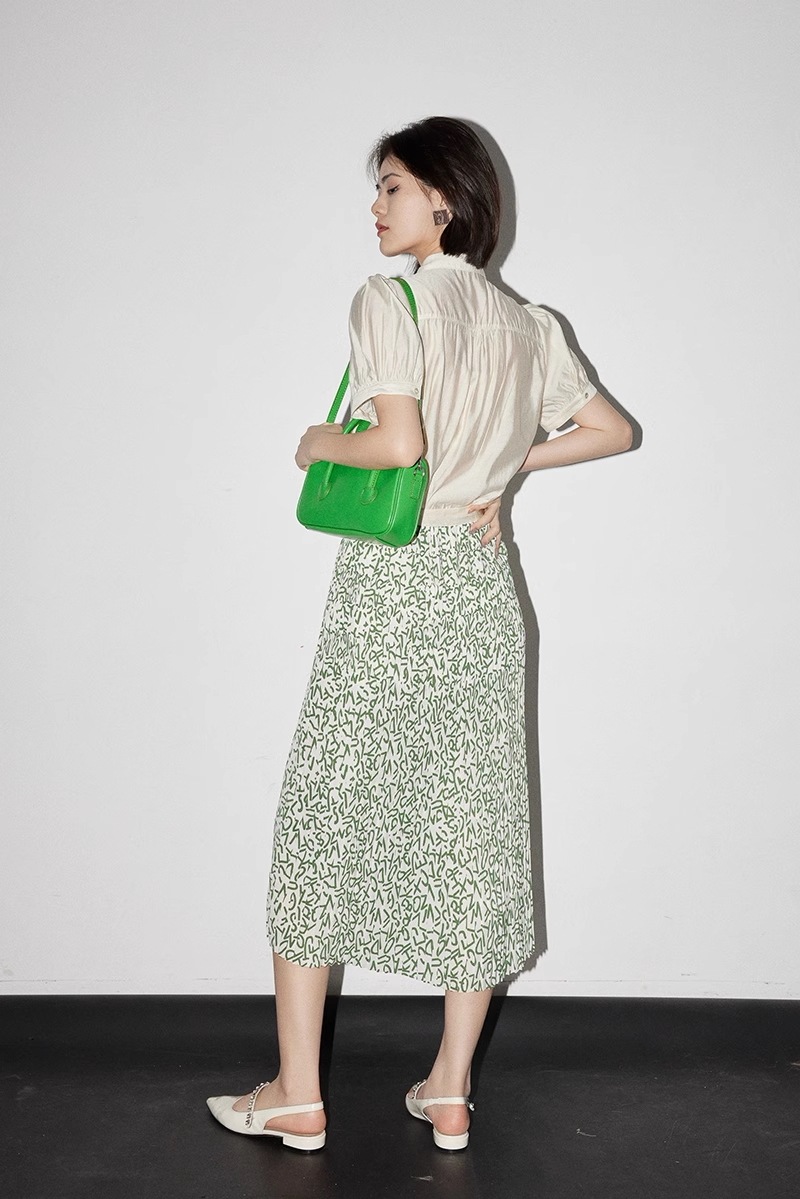 サマー シフォン シャツ 個性的 トップス シャツ ブラウス 袖あり 半袖 襟付き 大人可愛い きれいめ シンプル カジュアル 大人 上品 おしゃれ お洒落 大人可愛い 大人女子 こなれ感 ラブリー