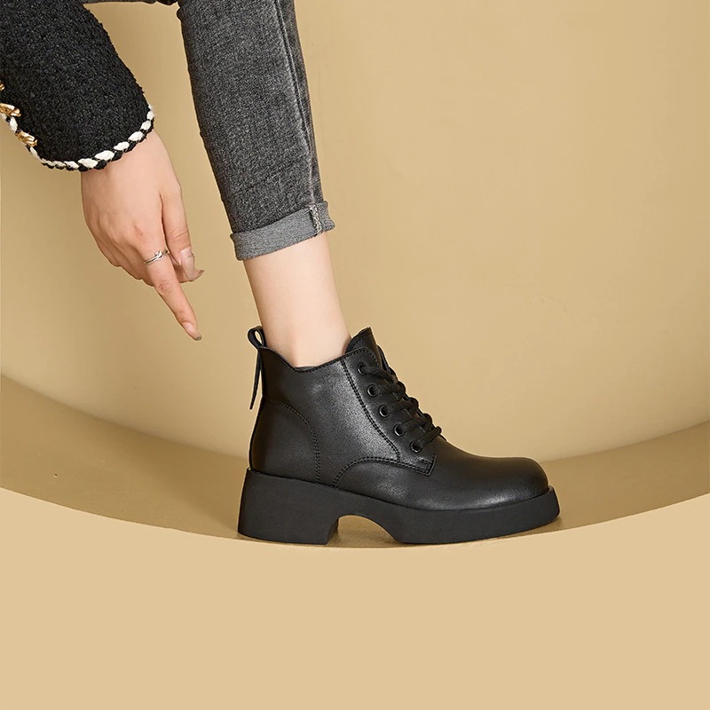 マーディンブーツ ブーティー レディース ショートブーツ 厚底シューズ スモール本革ヴィンテージマーチンブーツ韓国版厚底ショートブーツレディースカジュアルシューズ ロングブーツ マーディンブーツ ブーティー レディース ショートブーツ 厚底シューズ スモール本革ヴィンテージマーチンブーツ韓国版厚底ショートブーツレディースカジュアルシューズ ロングブーツ