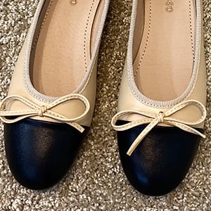 レディースシューズ 婦人靴 フラットシューズ スリッポン フラットパンプス ぺたんこパンプス ラウンドトゥ アーモンドトゥ 皮 レザー調 フェイクレザー リボン 安定感 フィット感 lsho0203 レディースシューズ 婦人靴 フラットシューズ スリッポン フラットパンプス ぺたんこパンプス ラウンドトゥ アーモンドトゥ 皮 レザー調 フェイクレザー リボン 安定感 フィット感 lsho0203