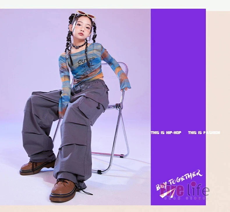 ダンスウェアセール キッズダンス衣装 衣装 チアガールヒップホップ ガールズ 長袖メッシュトップス へそ出し 肩出し グレーカーゴパンツ ベルト 韓国 セットアップ ステージ衣装 子供服 ジャズ 舞台 ダンスウェアセール キッズダンス衣装 衣装 チアガールヒップホップ ガールズ 長袖メッシュトップス へそ出し 肩出し グレーカーゴパンツ ベルト 韓国 セットアップ ステージ衣装 子供服 ジャズ 舞台