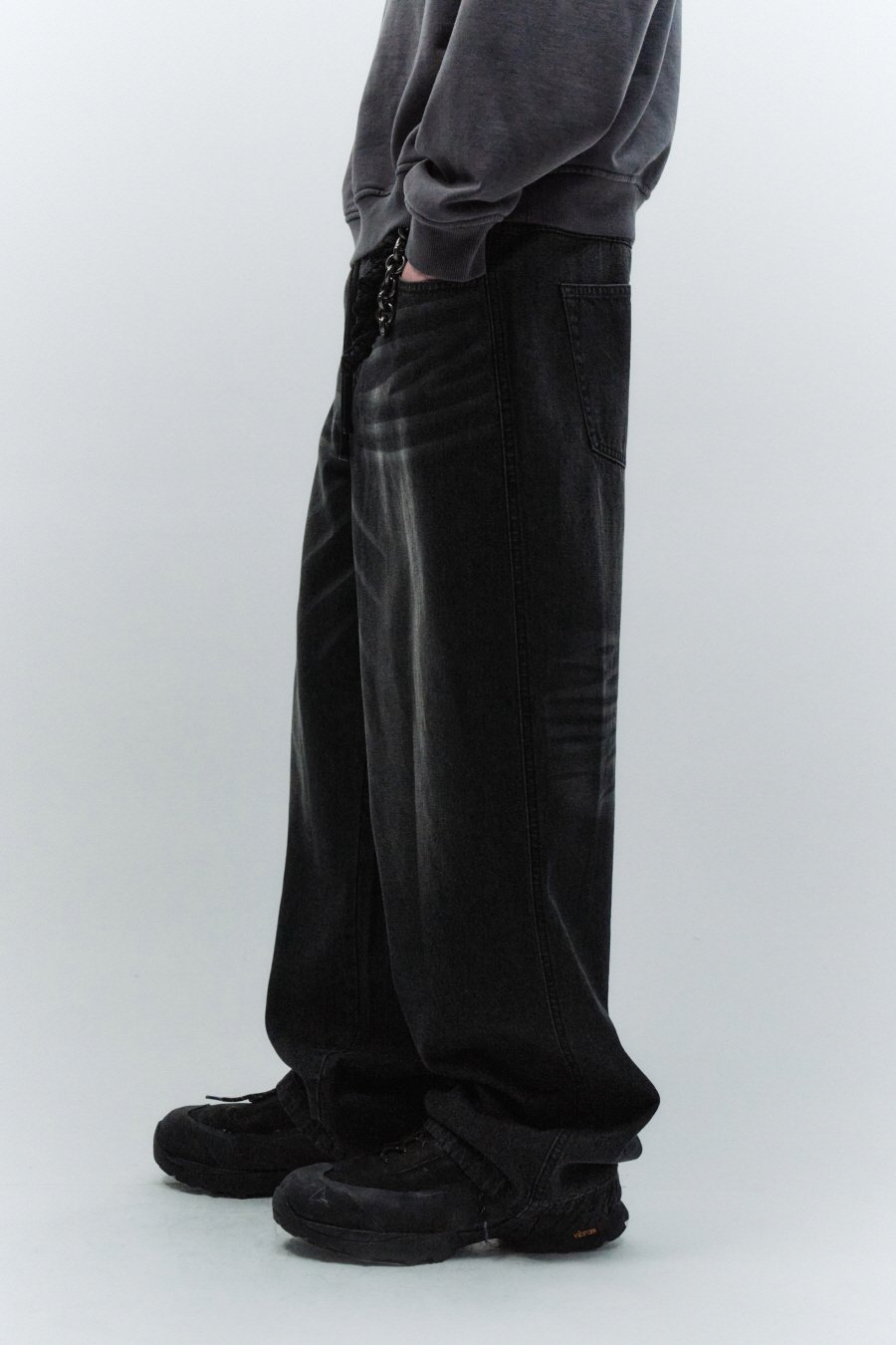 【INSILENCE】 LIGHT DENIM WIDE PANTS : BLACK