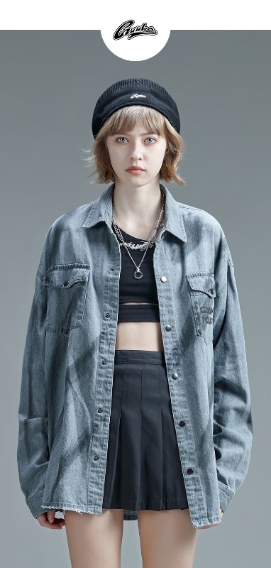 トレンドのグレーのダメージデニム長袖シャツ レディース 薄手 ヒップホッププリント ワークシャツ ジャケット ゆったり トレンドのグレーのダメージデニム長袖シャツ レディース 薄手 ヒップホッププリント ワークシャツ ジャケット ゆったり