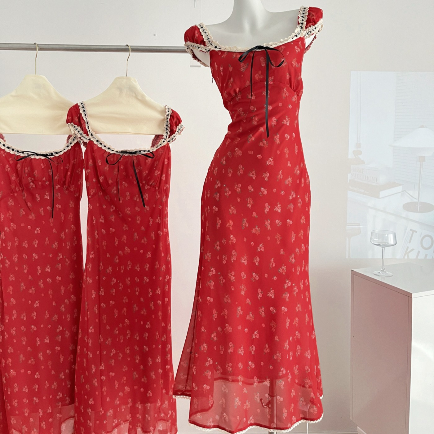 【急速出荷】日さくらんぼの赤いワンピース女性レトロな雰囲気に包まれたヒップスカートフレンチ花柄スカート 【急速出荷】日さくらんぼの赤いワンピース女性レトロな雰囲気に包まれたヒップスカートフレンチ花柄スカート