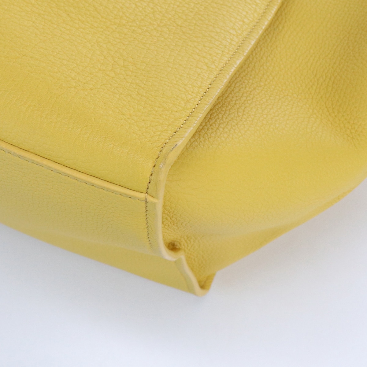 ビッグバッグスモール 105000 CE54307 ハンドバッグ レザー/ビッグバッグ スモール イエロー【中古】 レディース ビッグバッグスモール 105000 CE54307 ハンドバッグ レザー/ビッグバッグ スモール イエロー【中古】 レディース