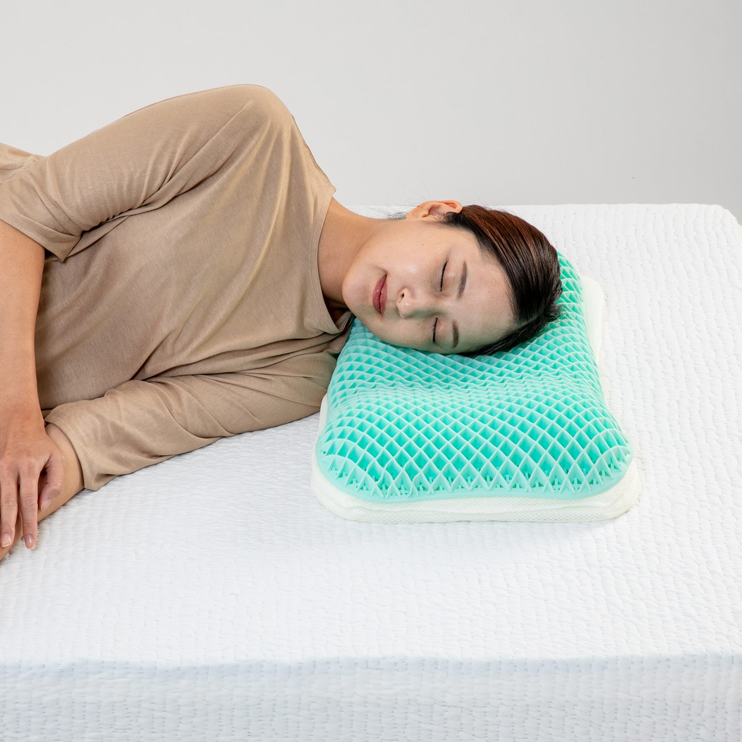 快眠枕 安眠 グッズ ピロー 高さ調整 肩こり 首こり 柔らかい ジェル 通気性 ぷるぷるエアー KMT-PRP 快眠枕 安眠 グッズ ピロー 高さ調整 肩こり 首こり 柔らかい ジェル 通気性 ぷるぷるエアー KMT-PRP