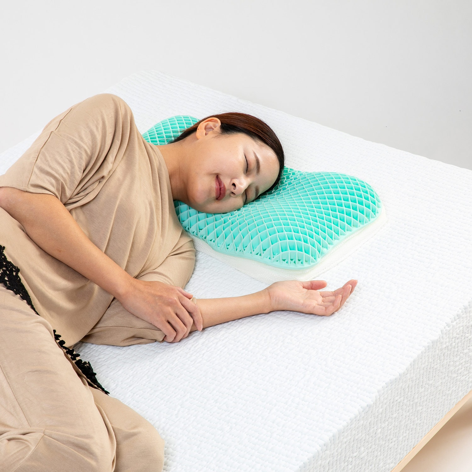 快眠枕 安眠 グッズ ピロー 高さ調整 肩こり 首こり 柔らかい ジェル 通気性 ぷるぷるエアー KMT-PRP 快眠枕 安眠 グッズ ピロー 高さ調整 肩こり 首こり 柔らかい ジェル 通気性 ぷるぷるエアー KMT-PRP