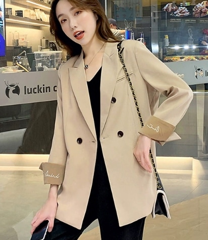 レディース ジャケット アウター 上着 ミドル丈 7分袖 長袖 折り返し袖 おしゃれ裏地 襟付き ワイド 刺繍 大人可愛い きれいめ シンプル カジュアル 上品 おしゃれ かっこいい こなれ感 ラフ レディース ジャケット アウター 上着 ミドル丈 7分袖 長袖 折り返し袖 おしゃれ裏地 襟付き ワイド 刺繍 大人可愛い きれいめ シンプル カジュアル 上品 おしゃれ かっこいい こなれ感 ラフ