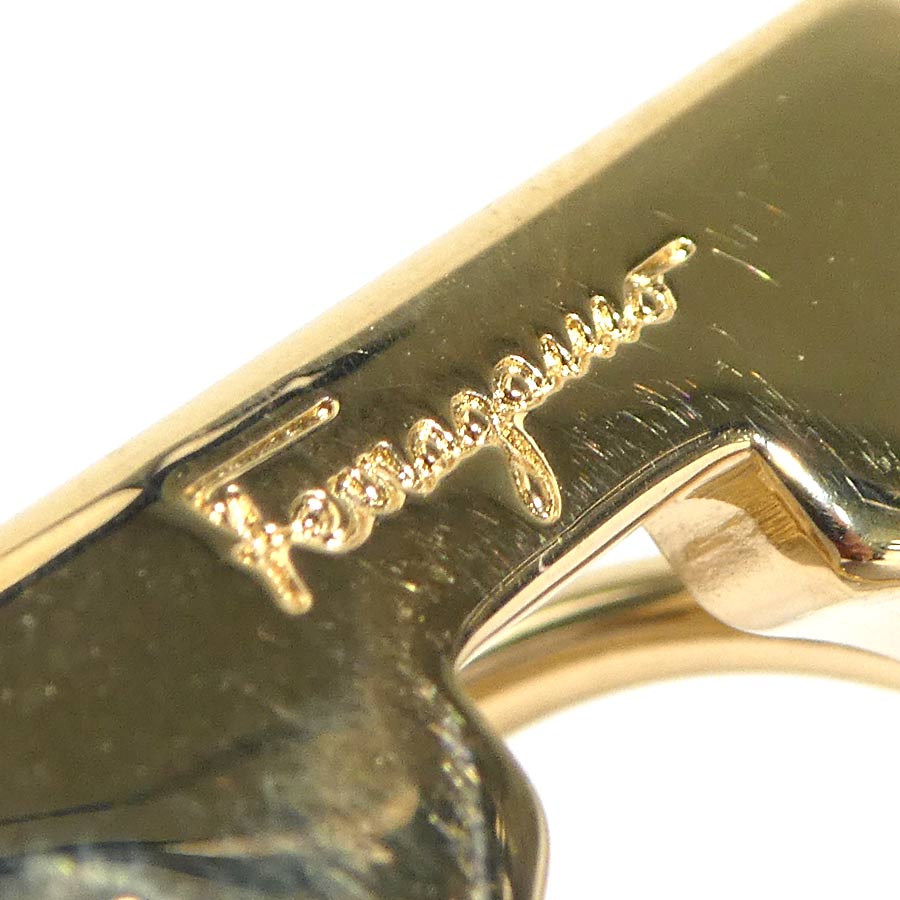 サルヴァトーレフェラガモ Salvatore Ferragamo スカーフリング ガンチーニ メタル ゴールド レディース e59670a