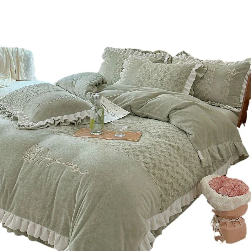 厚くて暖かいウサギベルベットとミルクベルベット刺繍入り4ピース韓国風レースローズキルトカバー無地寝具 厚くて暖かいウサギベルベットとミルクベルベット刺繍入り4ピース韓国風レースローズキルトカバー無地寝具
