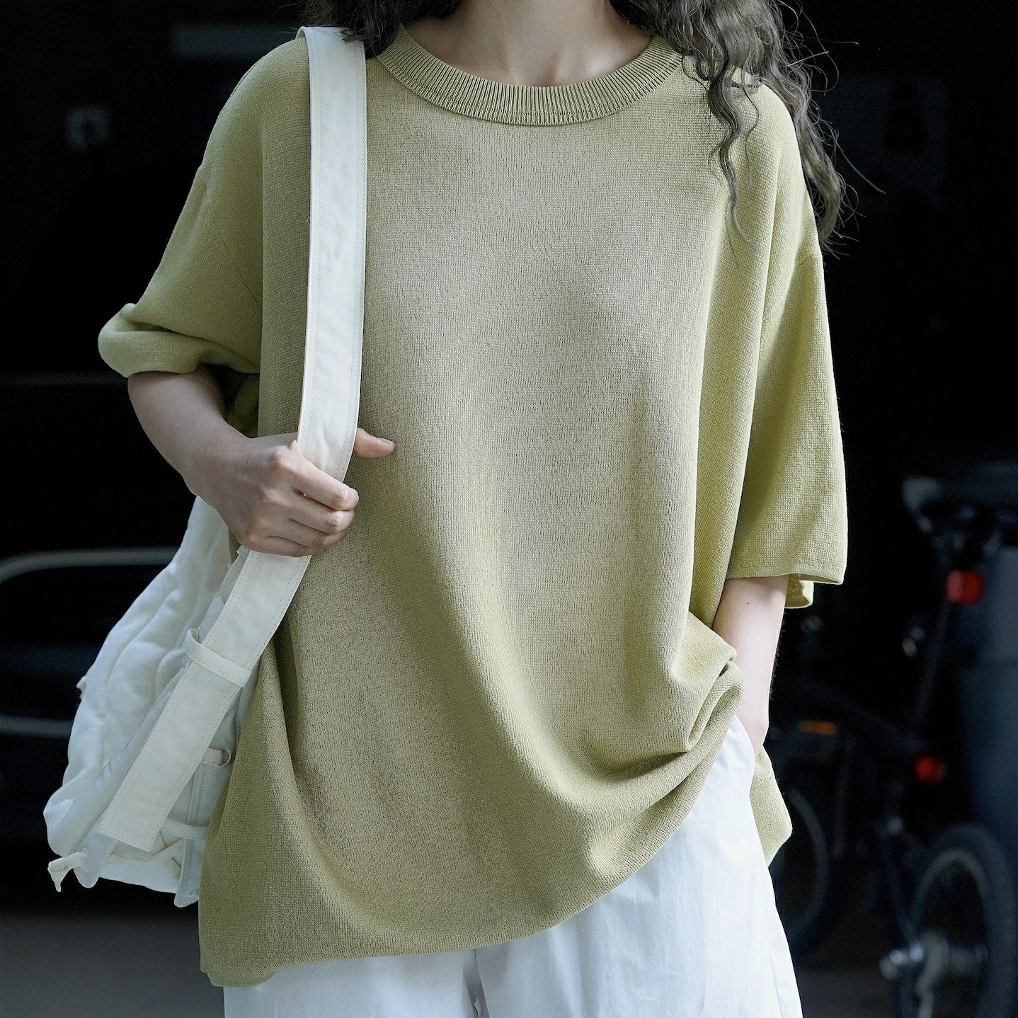 2024 夏 Tシャツ カットソー レディース リラクシー 無地 トップス 半袖 半そで ハイネック ショート丈 大きいサイズ ゆったり ブラック ホワイト グリーン ピンク