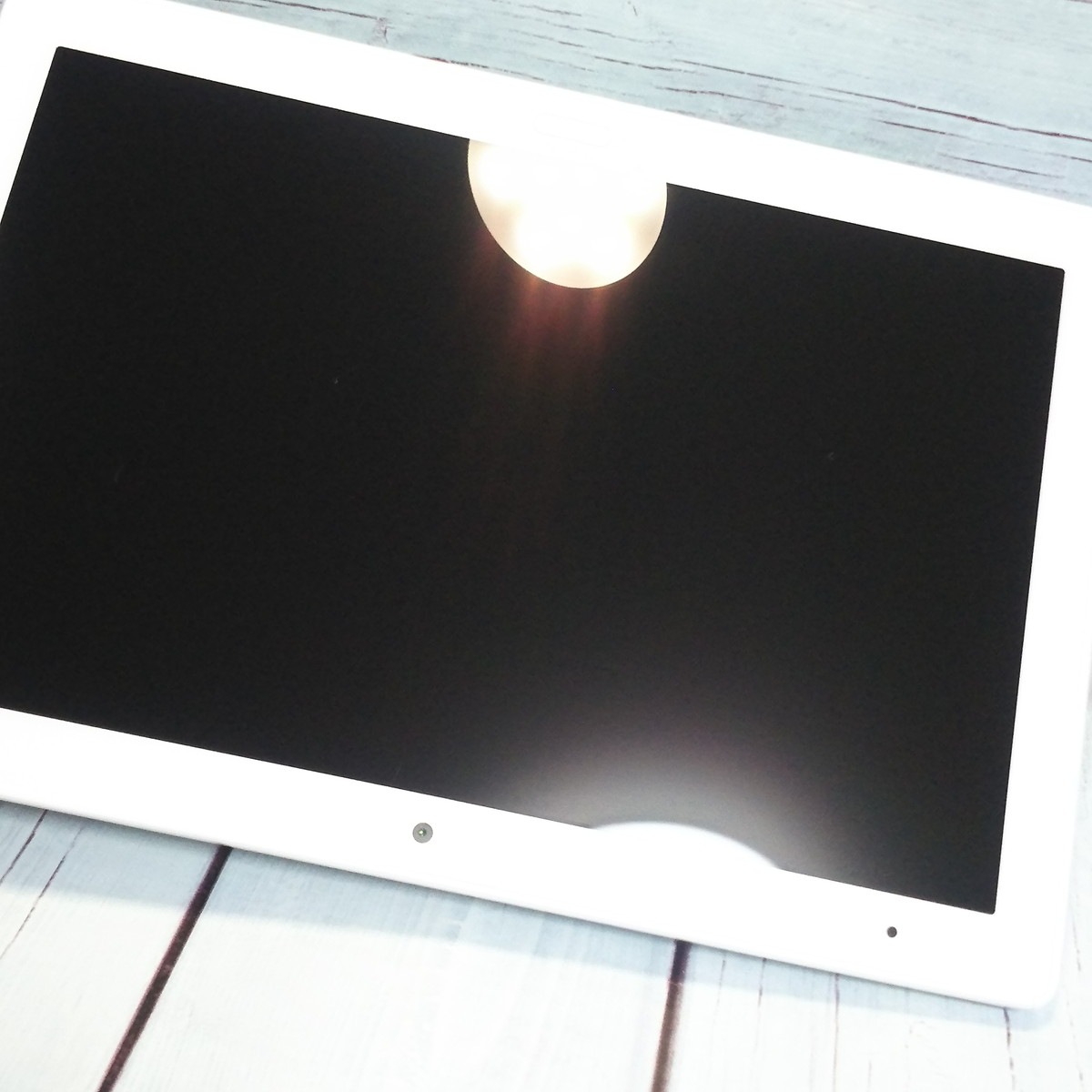 【送料無料】docomo dtab d-41A SHARP Androidタブレット ホワイト 本体 白ロム SIMロック解除済み SIMフリー 515175