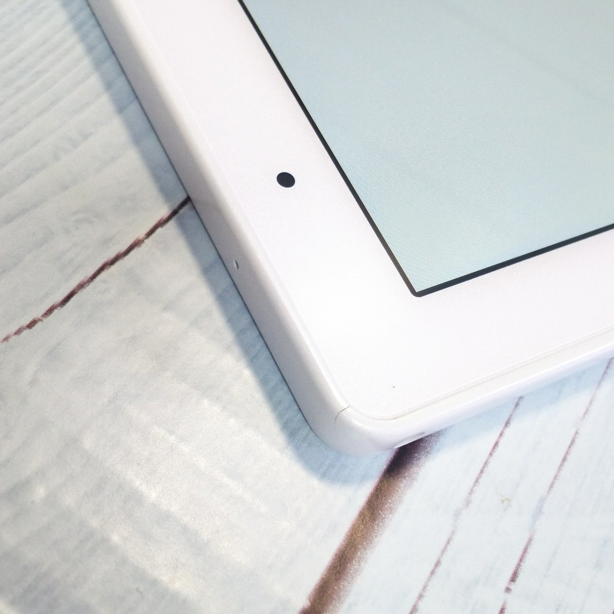 【送料無料】docomo dtab d-41A SHARP Androidタブレット ホワイト 本体 白ロム SIMロック解除済み SIMフリー 515175