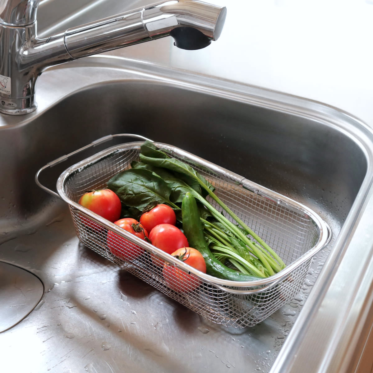 ビーワーススタイル すっきり暮らす水切りかご 深型 シンク渡しタイプ 水切りラック 伸縮 日本製 ステンレス 水切りかご シンク上 燕三条 シンク渡し 水切り 食洗機対応 シンク 渡し ザル ビーワーススタイル すっきり暮らす水切りかご 深型 シンク渡しタイプ 水切りラック 伸縮 日本製 ステンレス 水切りかご シンク上 燕三条 シンク渡し 水切り 食洗機対応 シンク 渡し ザル