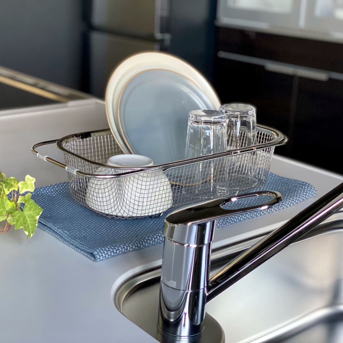 ビーワーススタイル すっきり暮らす水切りかご 深型 シンク渡しタイプ 水切りラック 伸縮 日本製 ステンレス 水切りかご シンク上 燕三条 シンク渡し 水切り 食洗機対応 シンク 渡し ザル ビーワーススタイル すっきり暮らす水切りかご 深型 シンク渡しタイプ 水切りラック 伸縮 日本製 ステンレス 水切りかご シンク上 燕三条 シンク渡し 水切り 食洗機対応 シンク 渡し ザル
