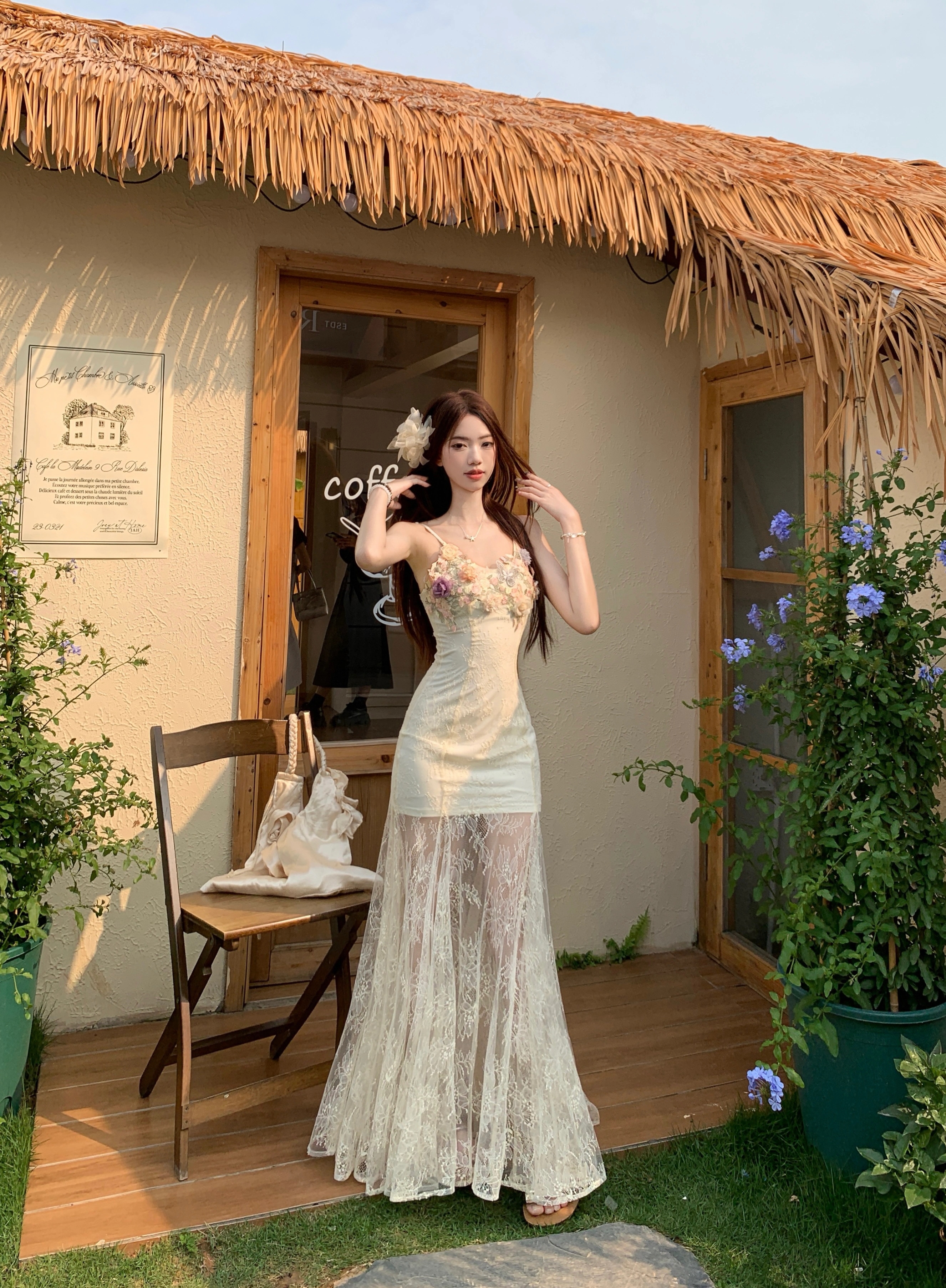 2025 春夏重作業レースメッシュスプライシングリゾートスタイルドレス純粋な欲望絶対的な美しさホルターロングスカート 2025 春夏重作業レースメッシュスプライシングリゾートスタイルドレス純粋な欲望絶対的な美しさホルターロングスカート