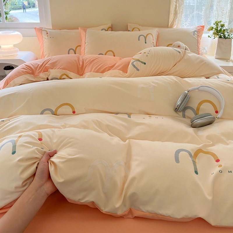 今の流行クラスAの小さな新鮮なとの寮寝具3点セット漫画プリントベッドシーツキルトカバーの4点セット 今の流行クラスAの小さな新鮮なとの寮寝具3点セット漫画プリントベッドシーツキルトカバーの4点セット