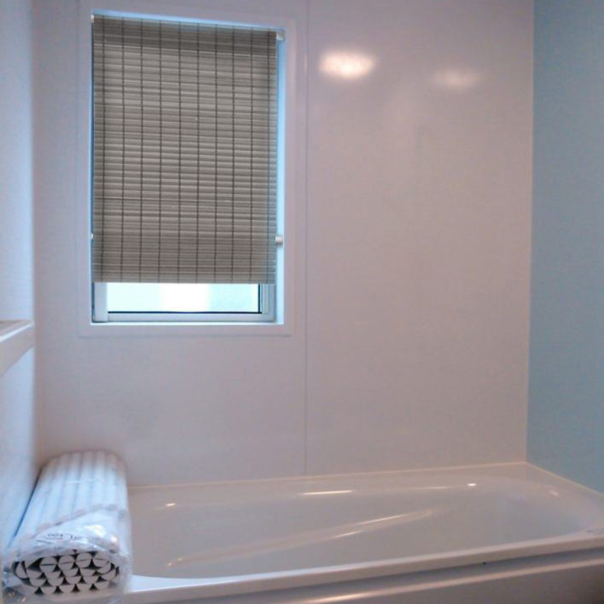 【在庫処分特価】 ロールスクリーン 小窓用 和風 59x135cm つっぱり棒付き つっぱり ロールカーテン カーテン 日よけ 窓 LH17669 PVC 水回り キッチン 洗面所 脱衣所 【在庫処分特価】 ロールスクリーン 小窓用 和風 59x135cm つっぱり棒付き つっぱり ロールカーテン カーテン 日よけ 窓 LH17669 PVC 水回り キッチン 洗面所 脱衣所