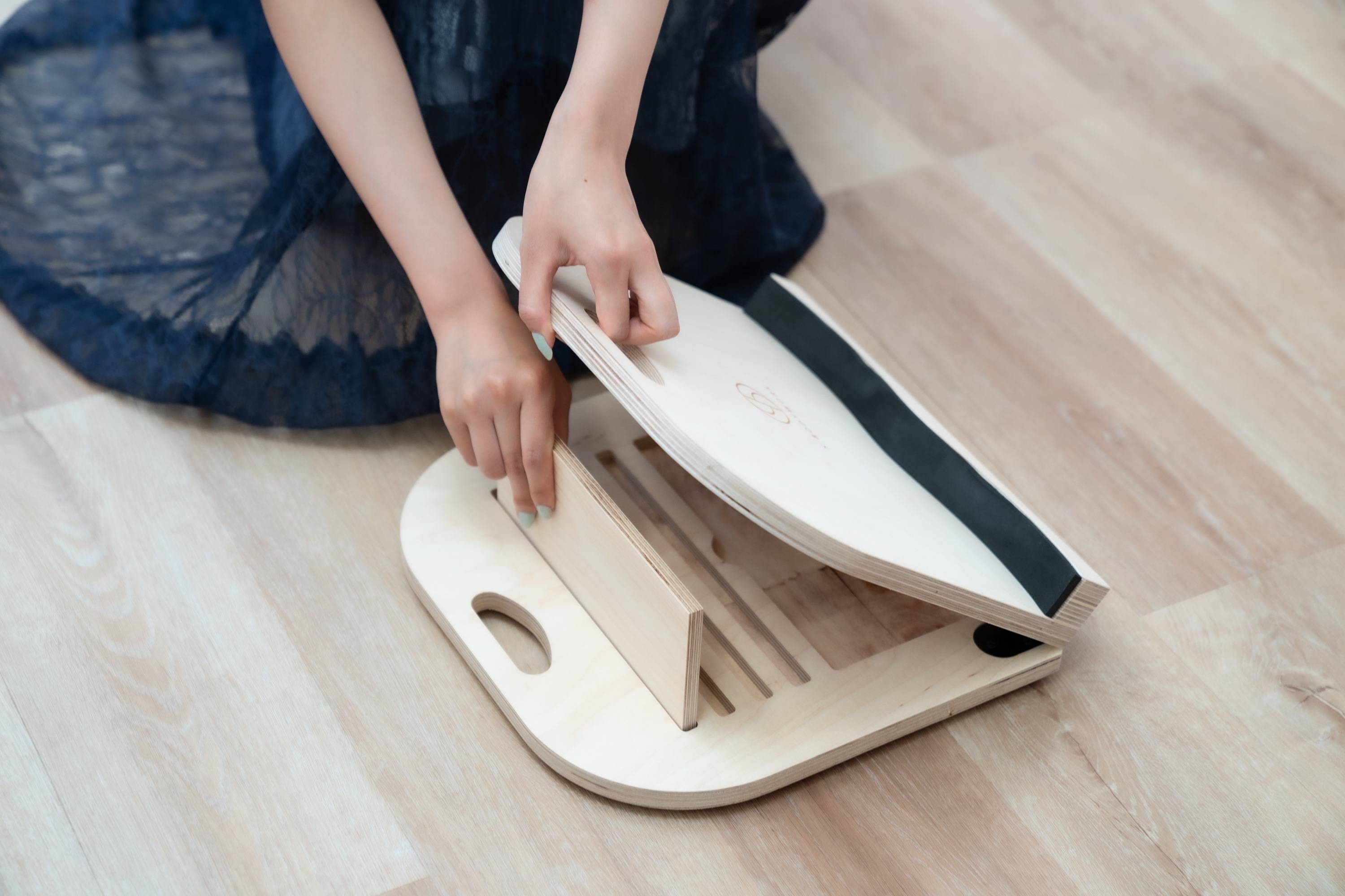 ストレッチボード ひのき 4段階調整 ふくらはぎ 足首 足 アキレス腱 太もも 股関節 手軽 ながらストレッチング 健康 運動 器具 ストロングテック ピラティス おうちエクササイズ レッグリラクサー ストレッチボード ひのき 4段階調整 ふくらはぎ 足首 足 アキレス腱 太もも 股関節 手軽 ながらストレッチング 健康 運動 器具 ストロングテック ピラティス おうちエクササイズ レッグリラクサー