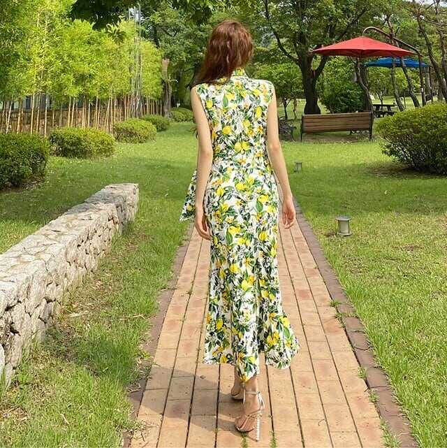 Vネック ワンピース サマードレス ハイウエスト ロング丈 フレア ミモレ丈 ノースリーブ レモン柄 フルーツ フラワー 花柄 さわやか かわいい 大人可愛い きれいめ シンプル カジュアル lone