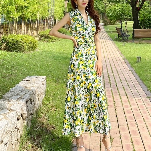 Vネック ワンピース サマードレス ハイウエスト ロング丈 フレア ミモレ丈 ノースリーブ レモン柄 フルーツ フラワー 花柄 さわやか かわいい 大人可愛い きれいめ シンプル カジュアル lone