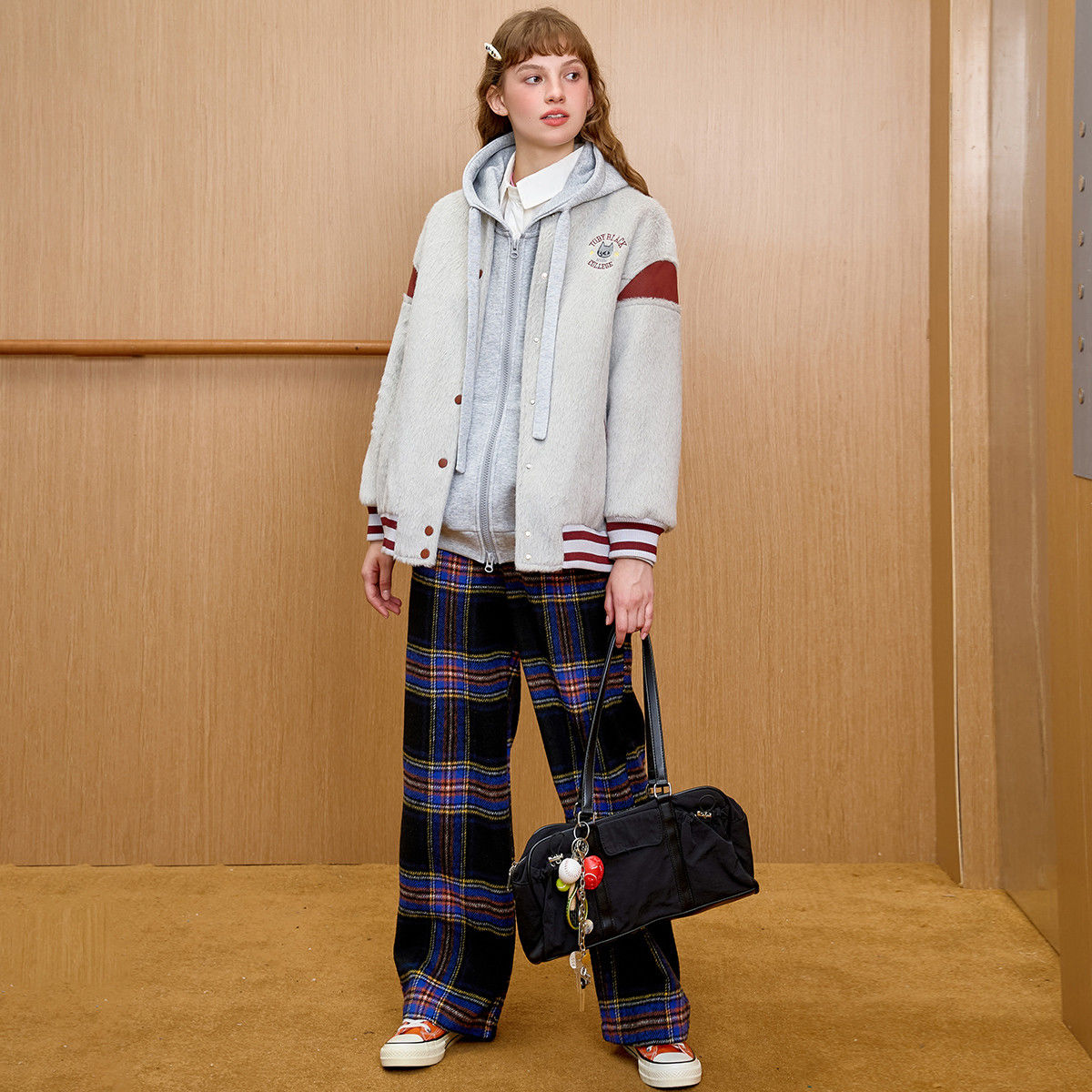 【急速出荷!】刺繍入りベースボール・ジャケット カーディガン・ジャケット 色違いジャケット 2025年新作 【急速出荷!】刺繍入りベースボール・ジャケット カーディガン・ジャケット 色違いジャケット 2025年新作