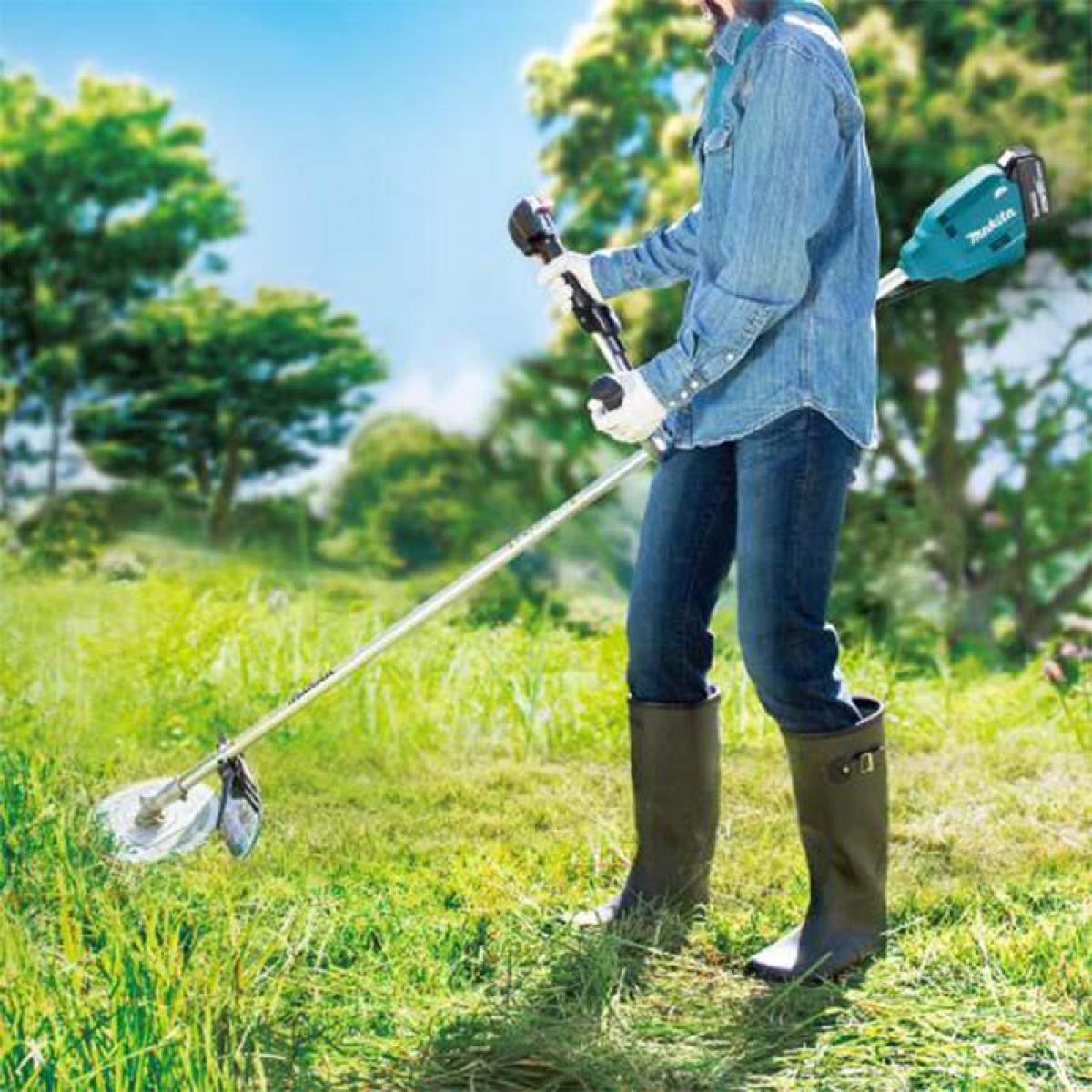 マキタ 18V充電式草刈機 MUR195UDRG Uハンドル バッテリー・充電器付き 草刈り 刈払機