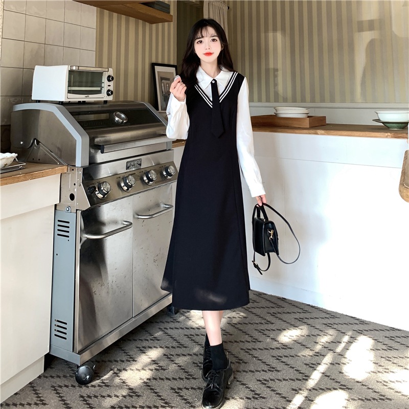 ワンピース デート フレアワンピース ミモレ ミモレ丈 袖あり 長袖 かわいい 大人可愛い きれいめ シンプル カジュアル 大人 上品 おしゃれ お洒落 主役級 存在感 春 秋 10代 20代 30代